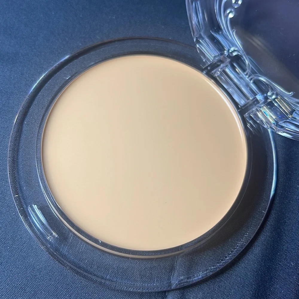 KVD Light 021 Good Apple Lightweight Full-Coverage Cream Foundation Balm